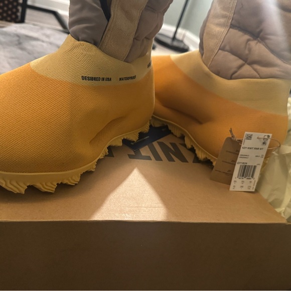 Yeezy knit boot size 10 - Picture 2 of 5